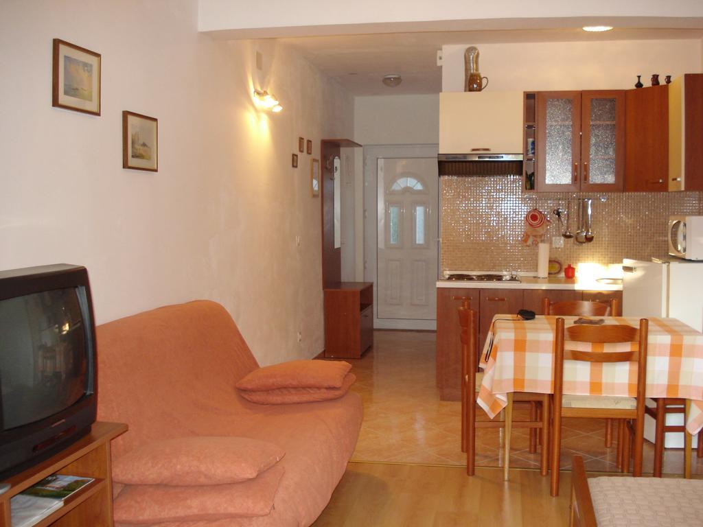 Apartments N & V Porec Exterior photo