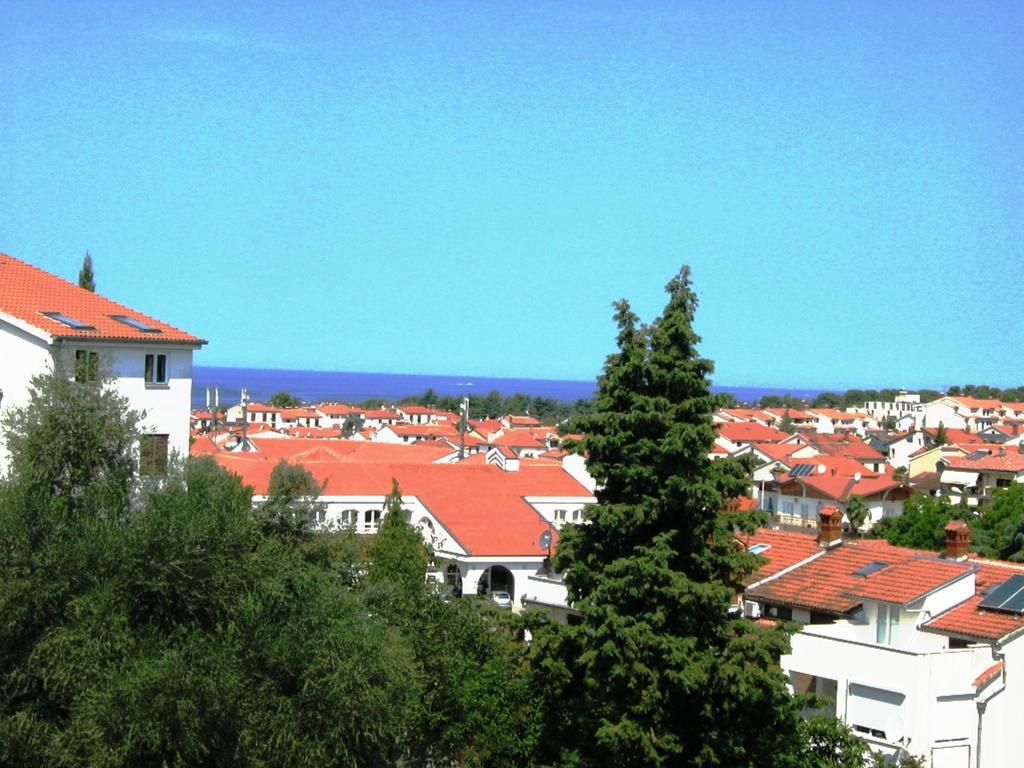 Apartments N & V Porec Exterior photo